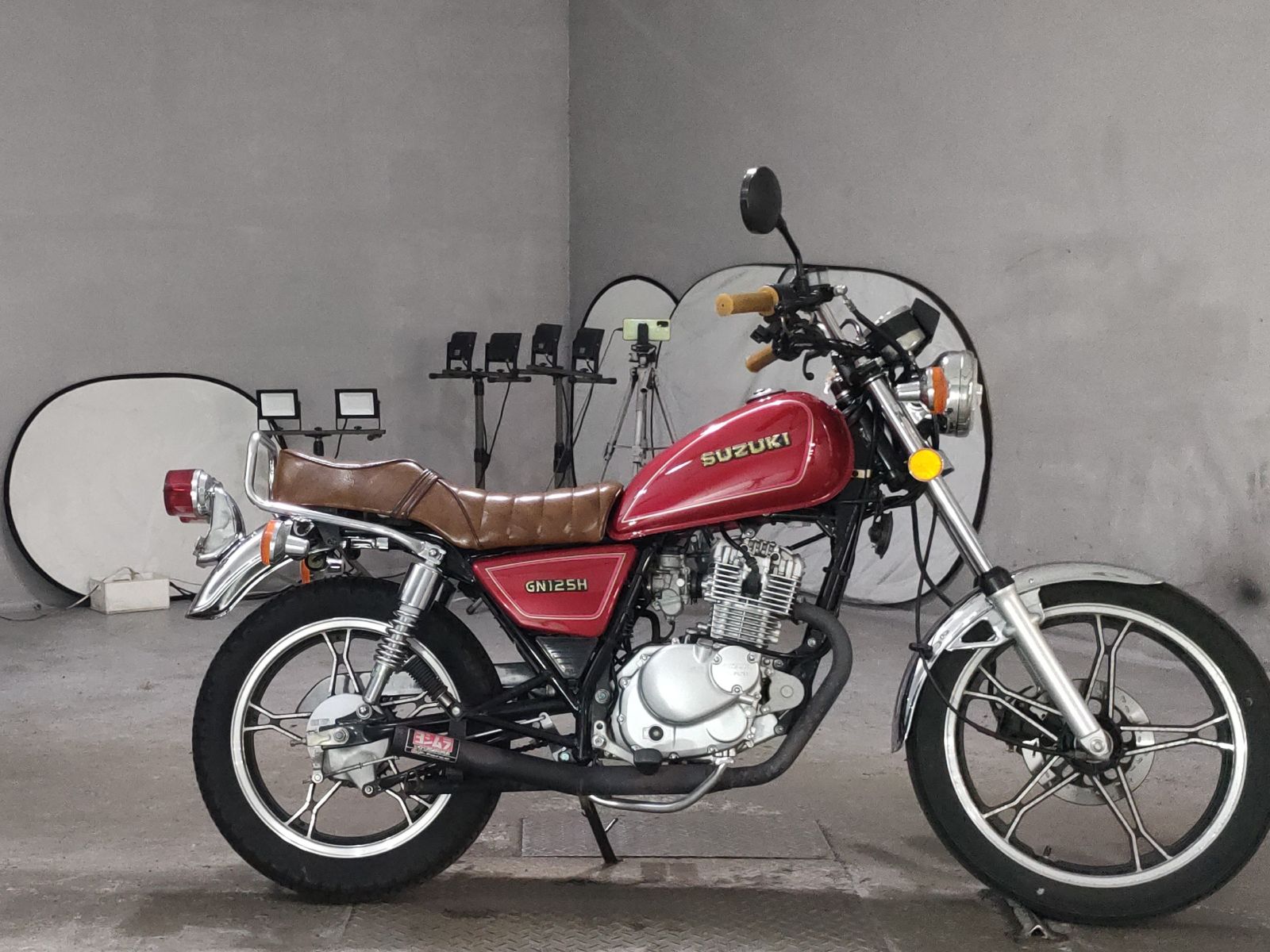 Suzuki GN125H