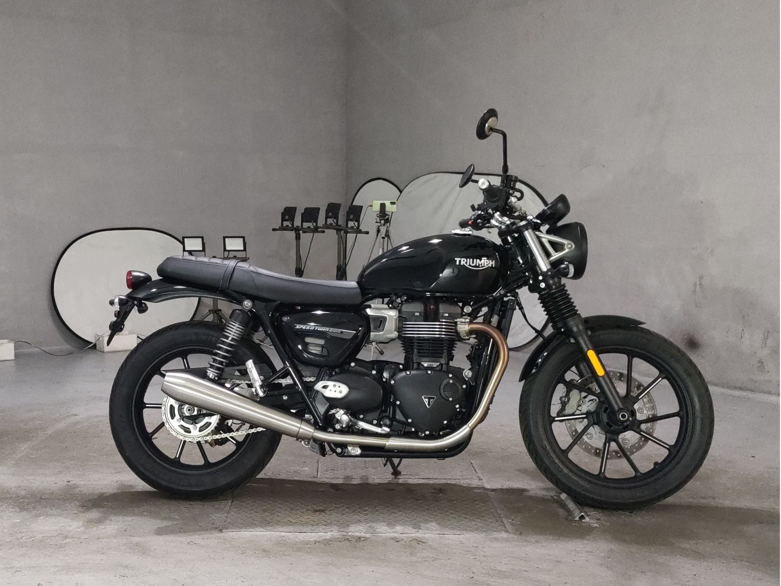 Triumph SPEED TWIN 900