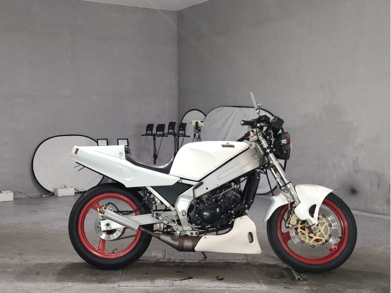 Yamaha TZR250-1