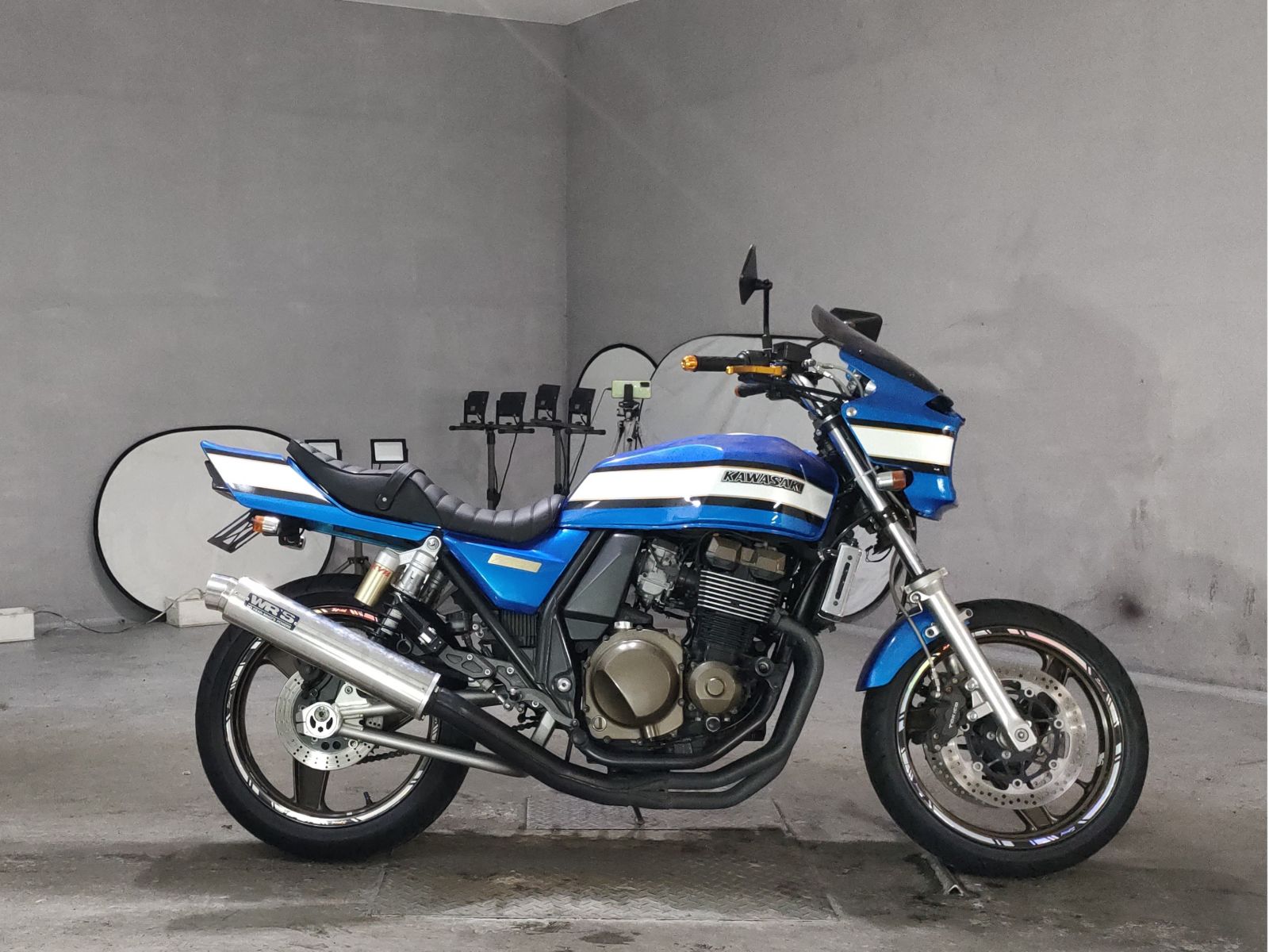 Kawasaki ZRX400