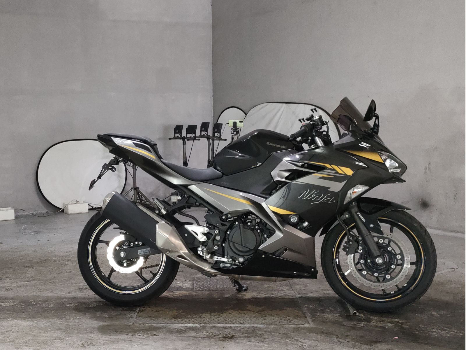 Kawasaki NINJA400