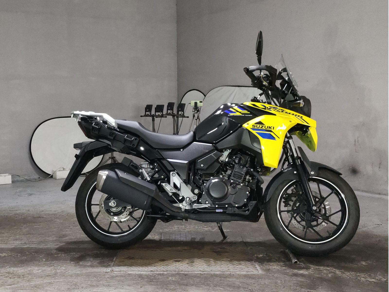 Suzuki V-STROM 250