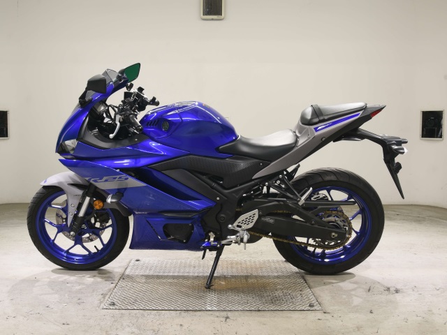 Yamaha YZF-R25A