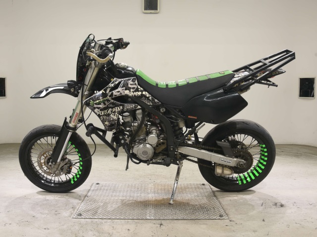 Kawasaki D-TRACKER