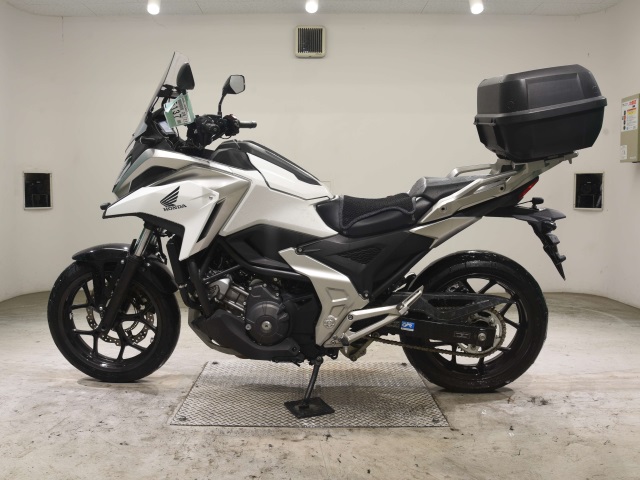 Honda NC750XD-3