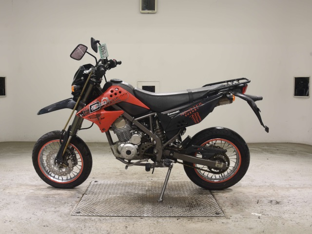 Kawasaki D-TRACKER 125