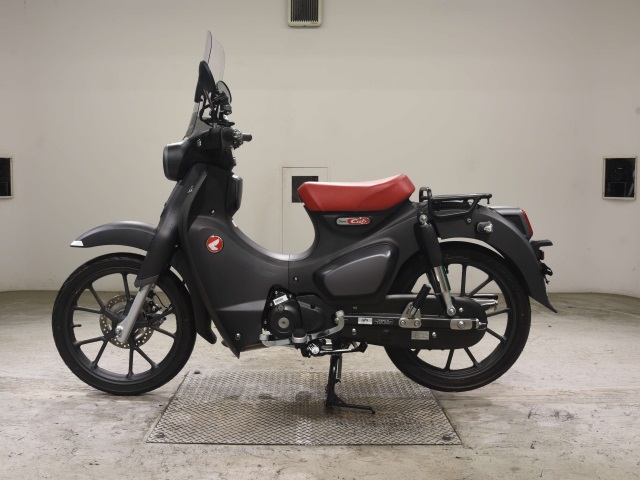 Honda C125-2
