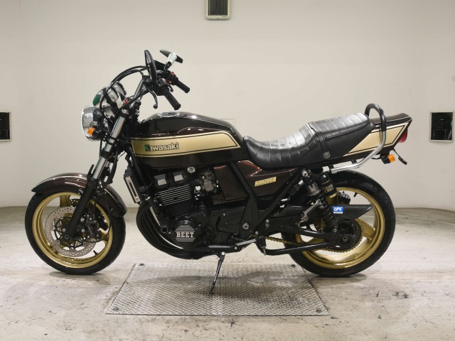 Kawasaki ZRX400