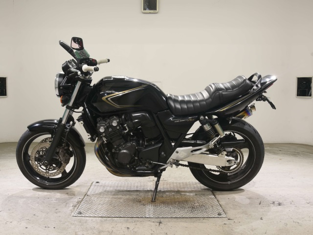 Honda CB400SFV-4
