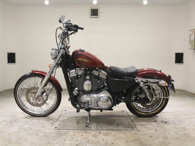 Harley-Davidson Seventy-Two XL1200V