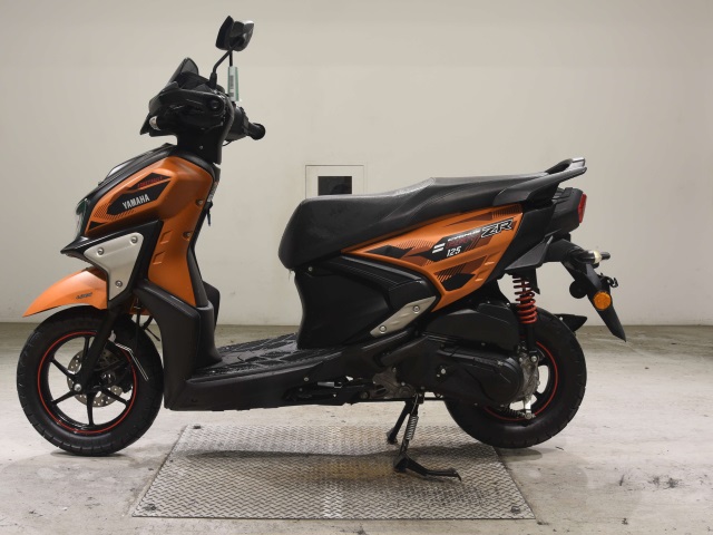 Yamaha CYGNUS RAYZR HYBRID