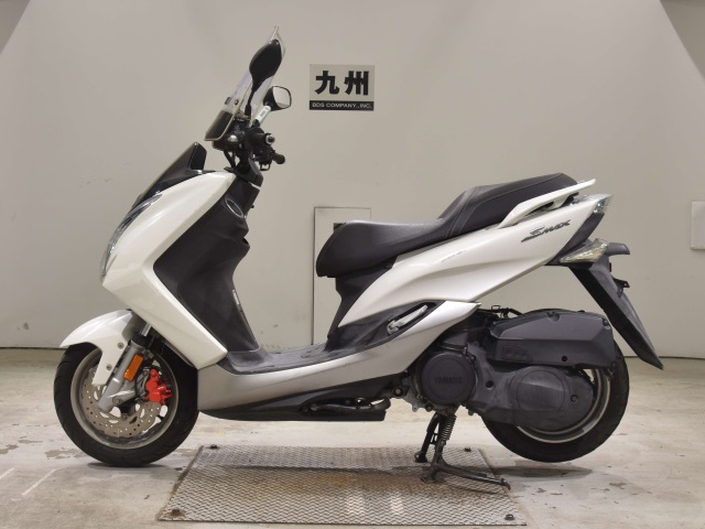 Yamaha S-MAX155