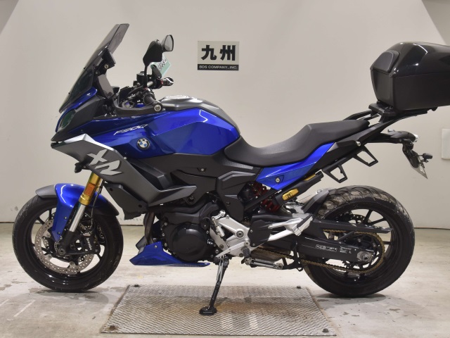 BMW F900XR