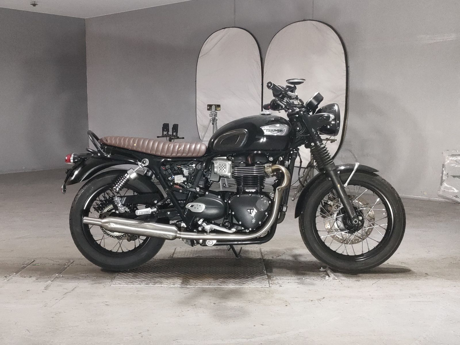 Triumph BONNEVILLE T100