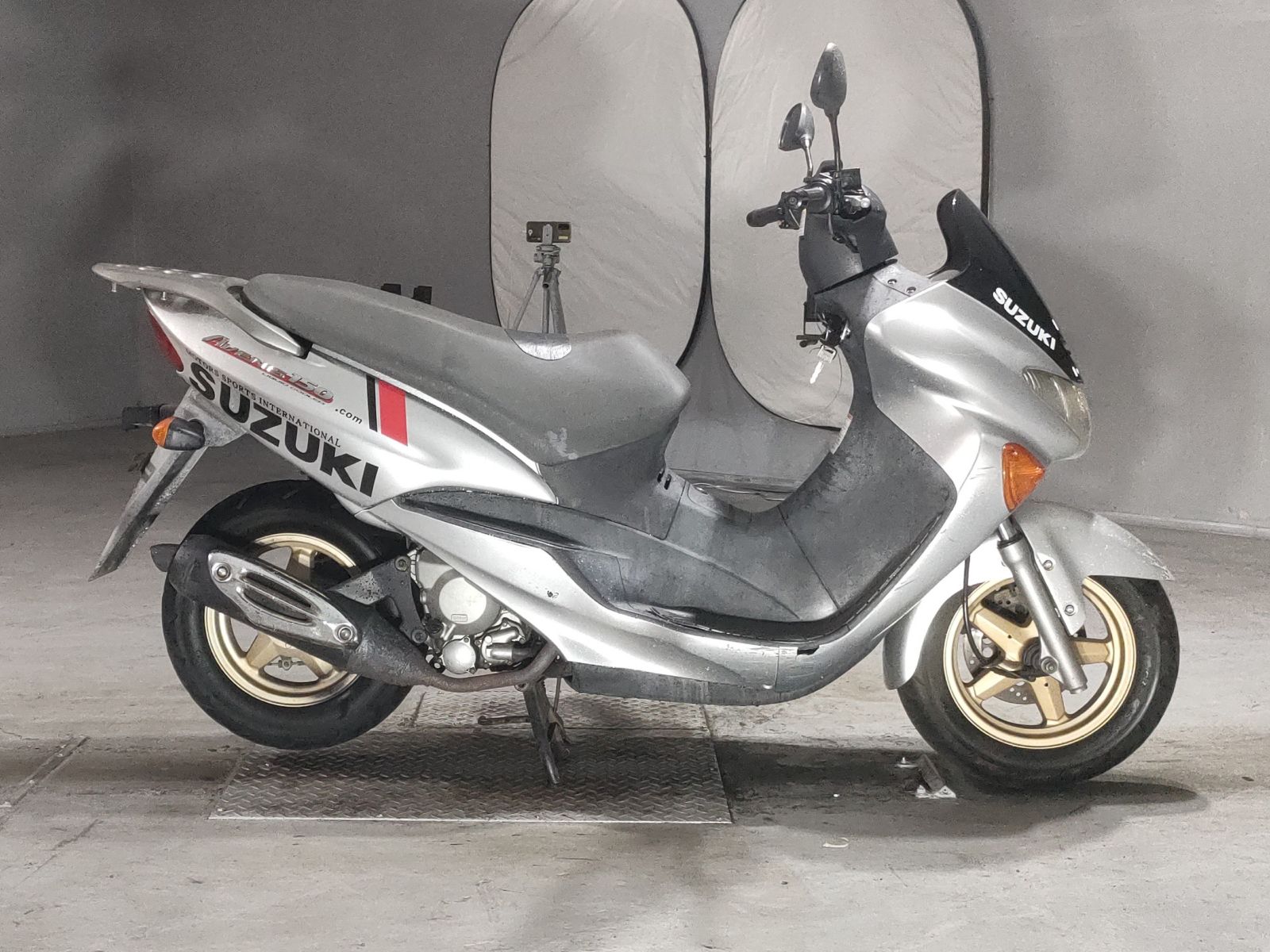 Suzuki AVENIS150