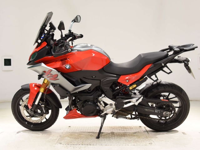 BMW F900XR