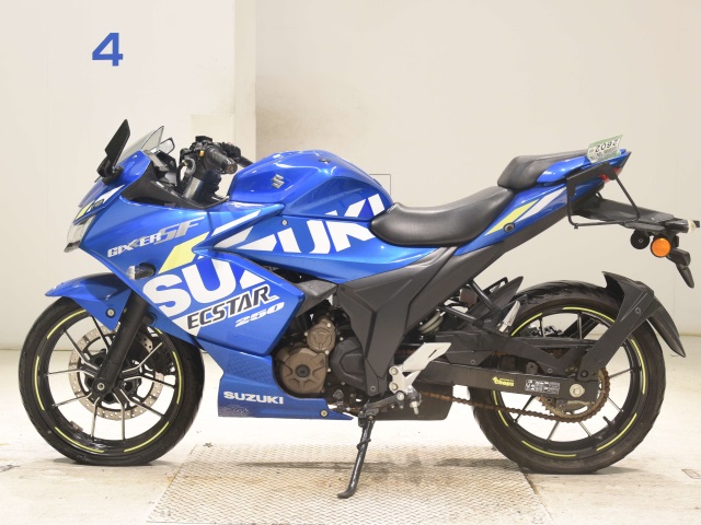 Suzuki GIXXER-250SF