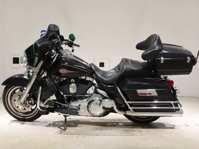 Harley-Davidson Electra Glide Classic FLHTC1580