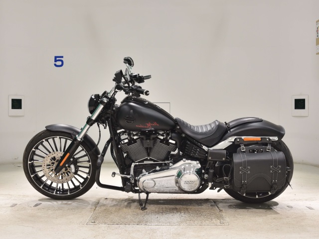 Harley-Davidson Breakout FXBR1920