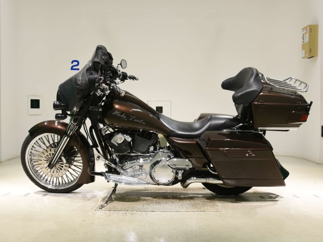 Harley-Davidson Electra Glide Classic FLHTC1580