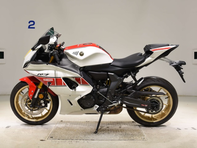 Yamaha YZF-R7-2