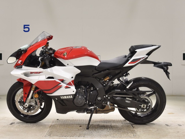 Yamaha YZF-R9