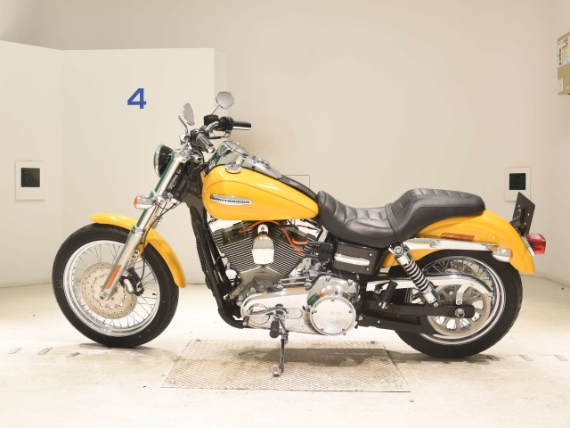 Harley-Davidson Dyna Super Glide Custom FXDC1580