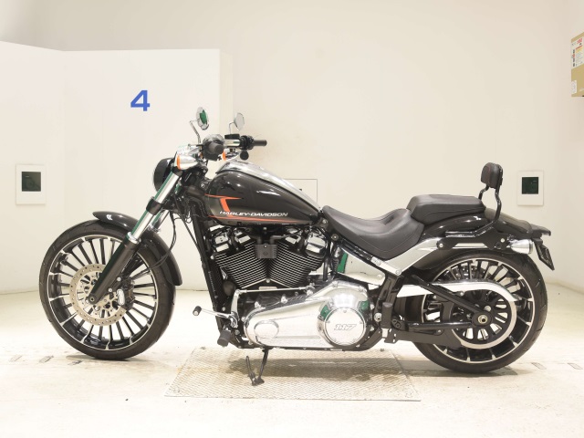 Harley-Davidson Breakout FXBR1920