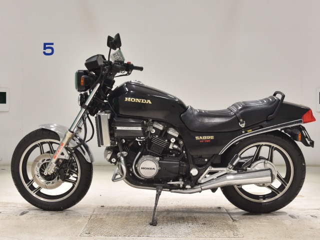 Honda VF750 SABER