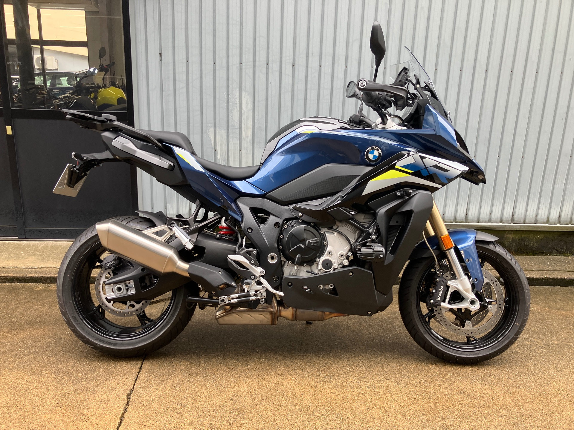BMW S1000XR