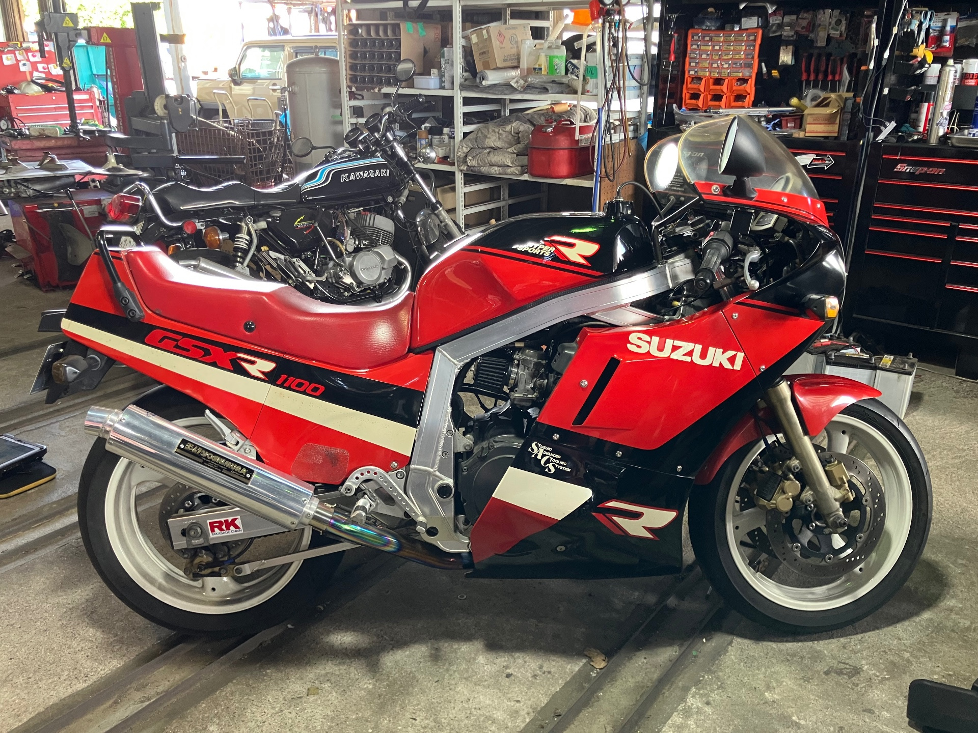 Suzuki GSX-R1100