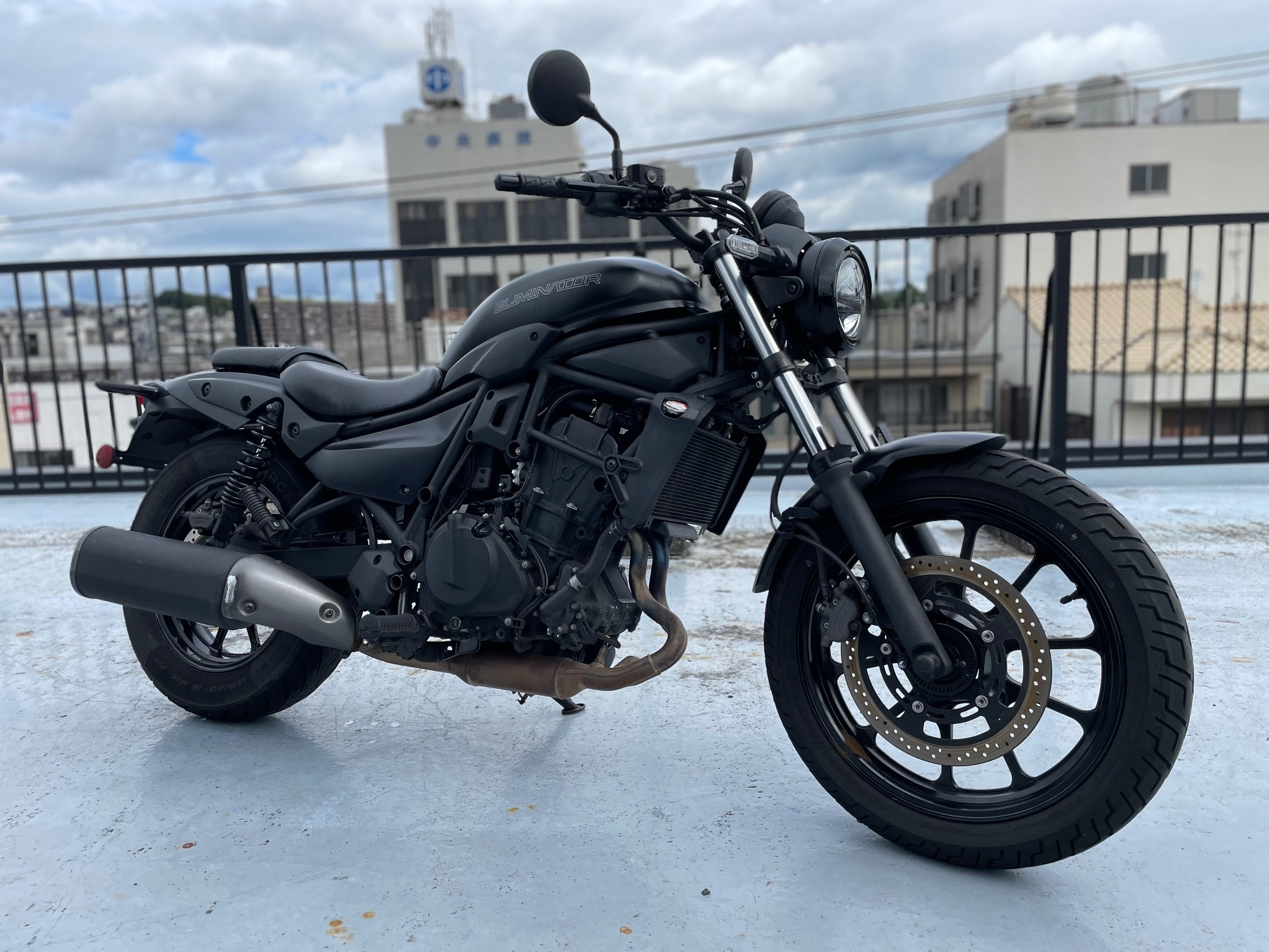Kawasaki ELIMINATOR 400-1