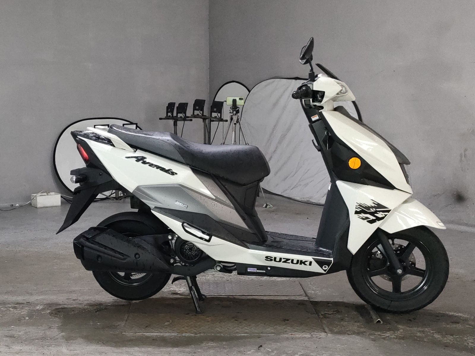Suzuki AVENIS125