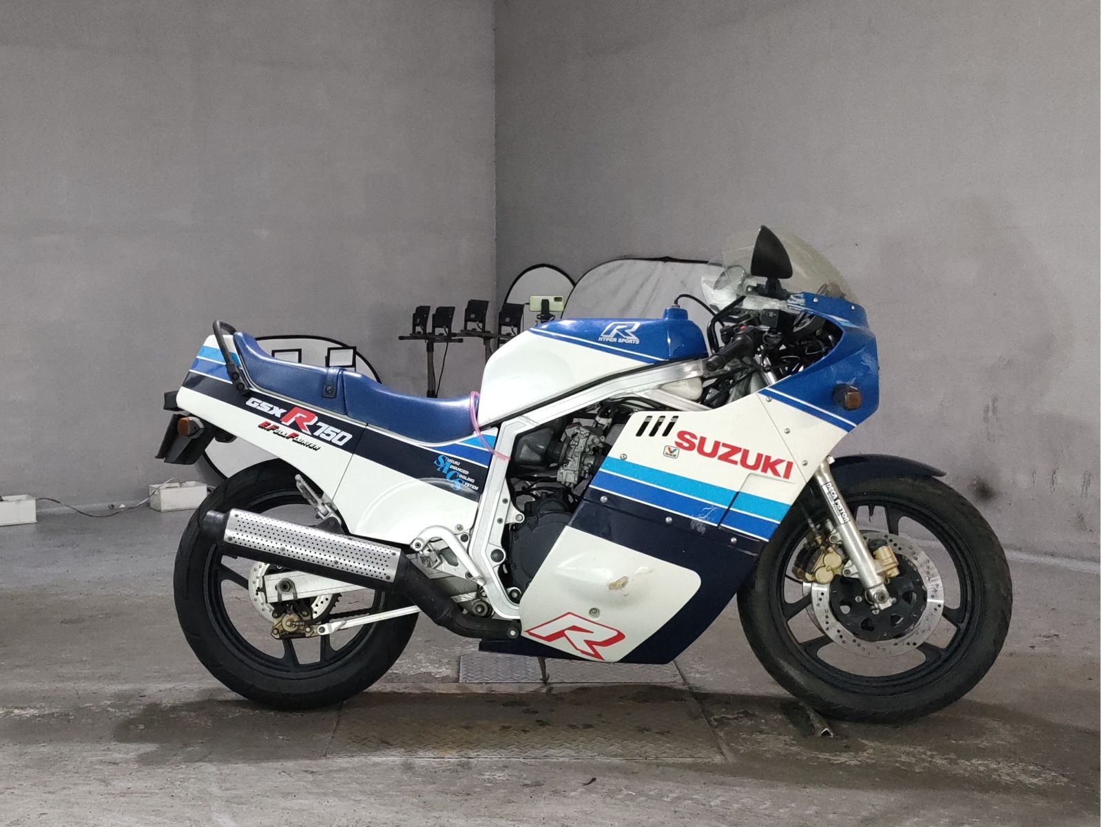 Suzuki GSX-R750