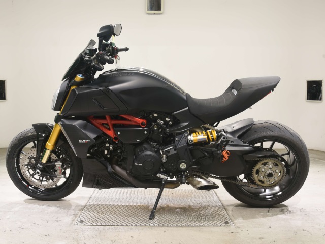 Ducati DIAVEL 1260S