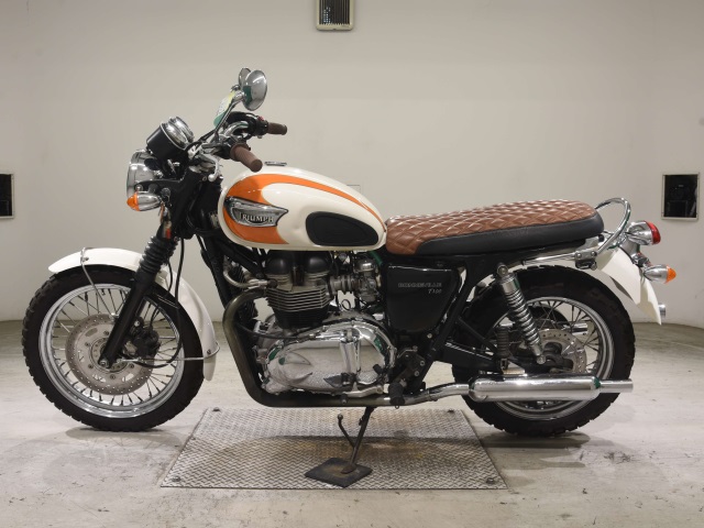 Triumph BONNEVILLE T100