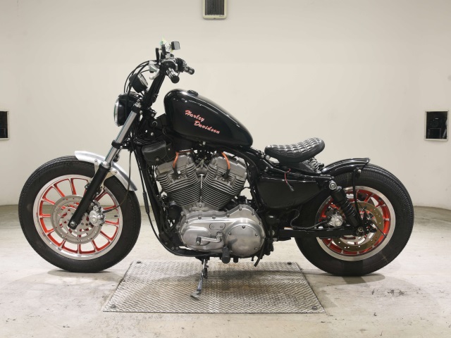 Harley-Davidson Sportster 883 XL883