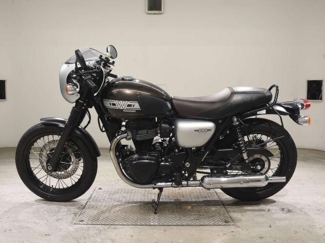 Kawasaki W800-2KAFE