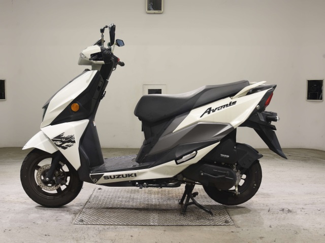 Suzuki AVENIS 125-2