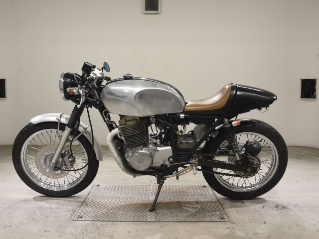 Honda CB400SS
