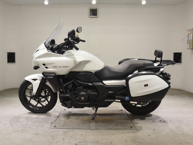 Honda CTX700D