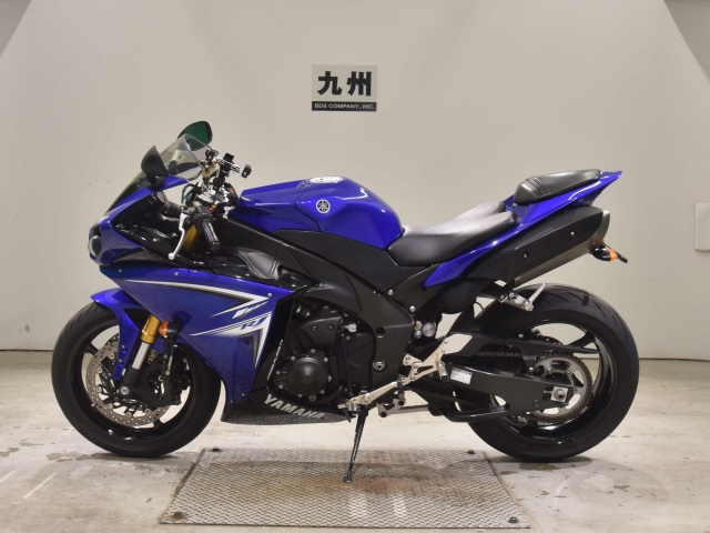 Yamaha YZF-R1