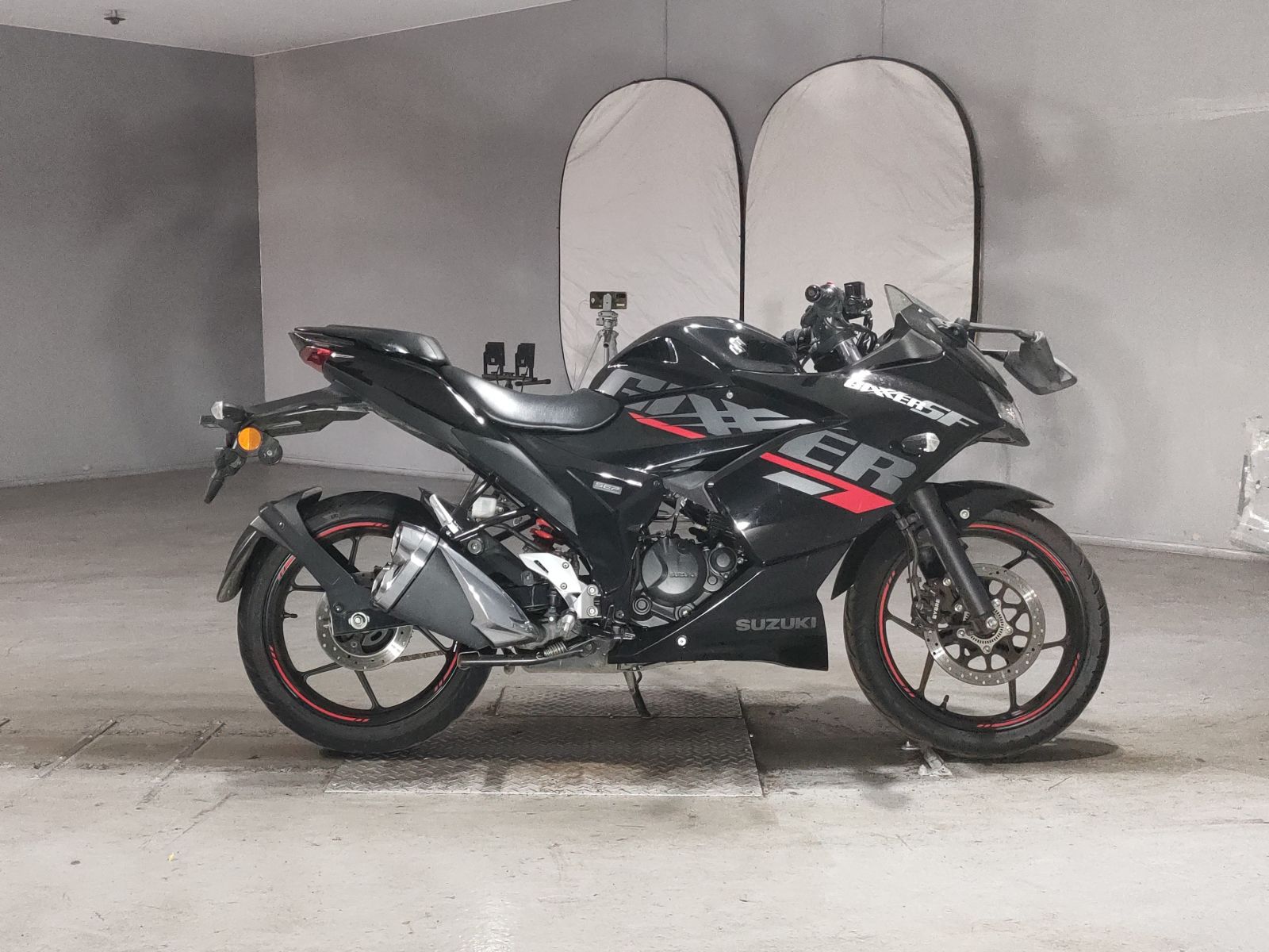 Suzuki GIXXER-SF150