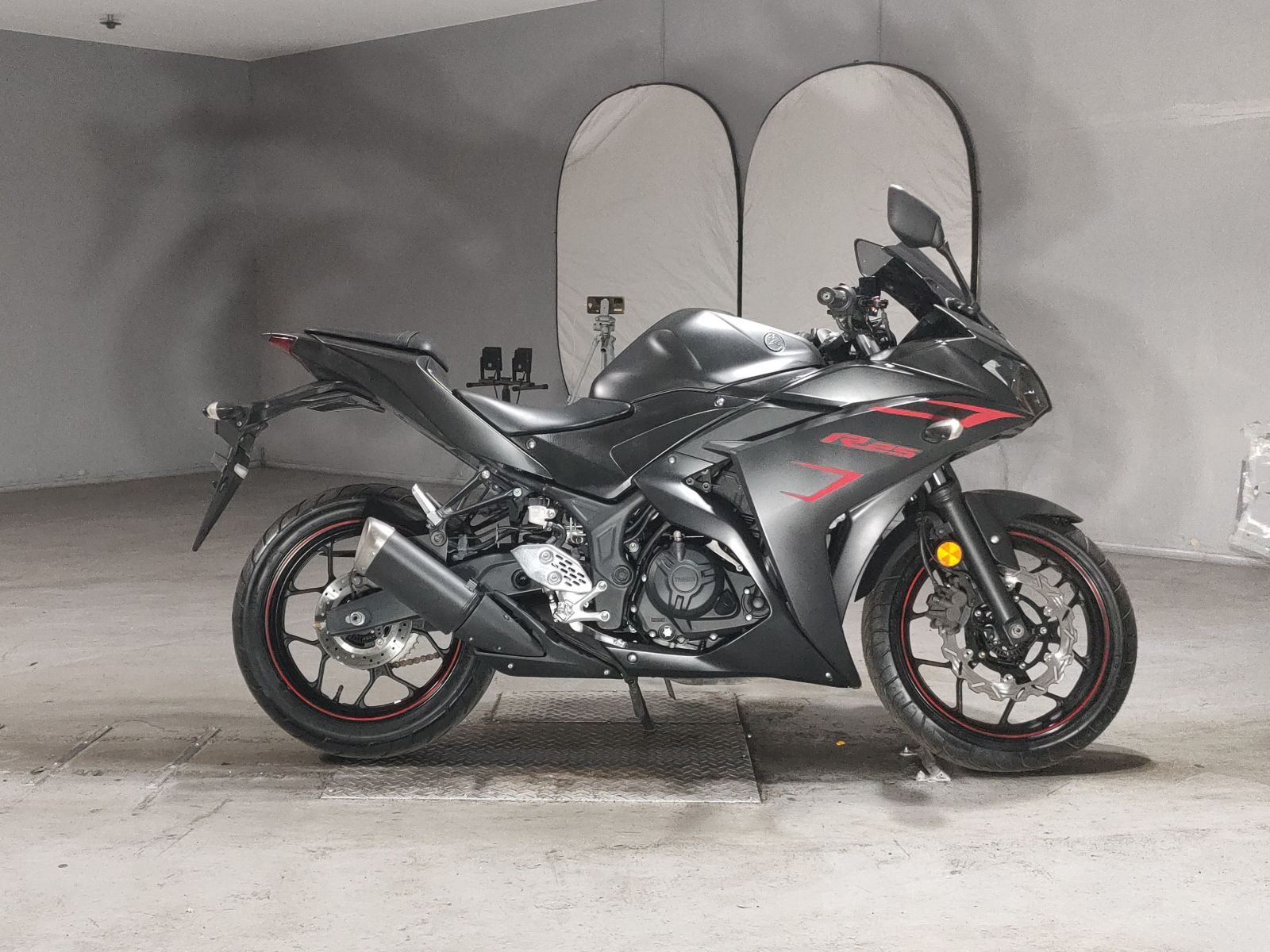 Yamaha YZF-R25