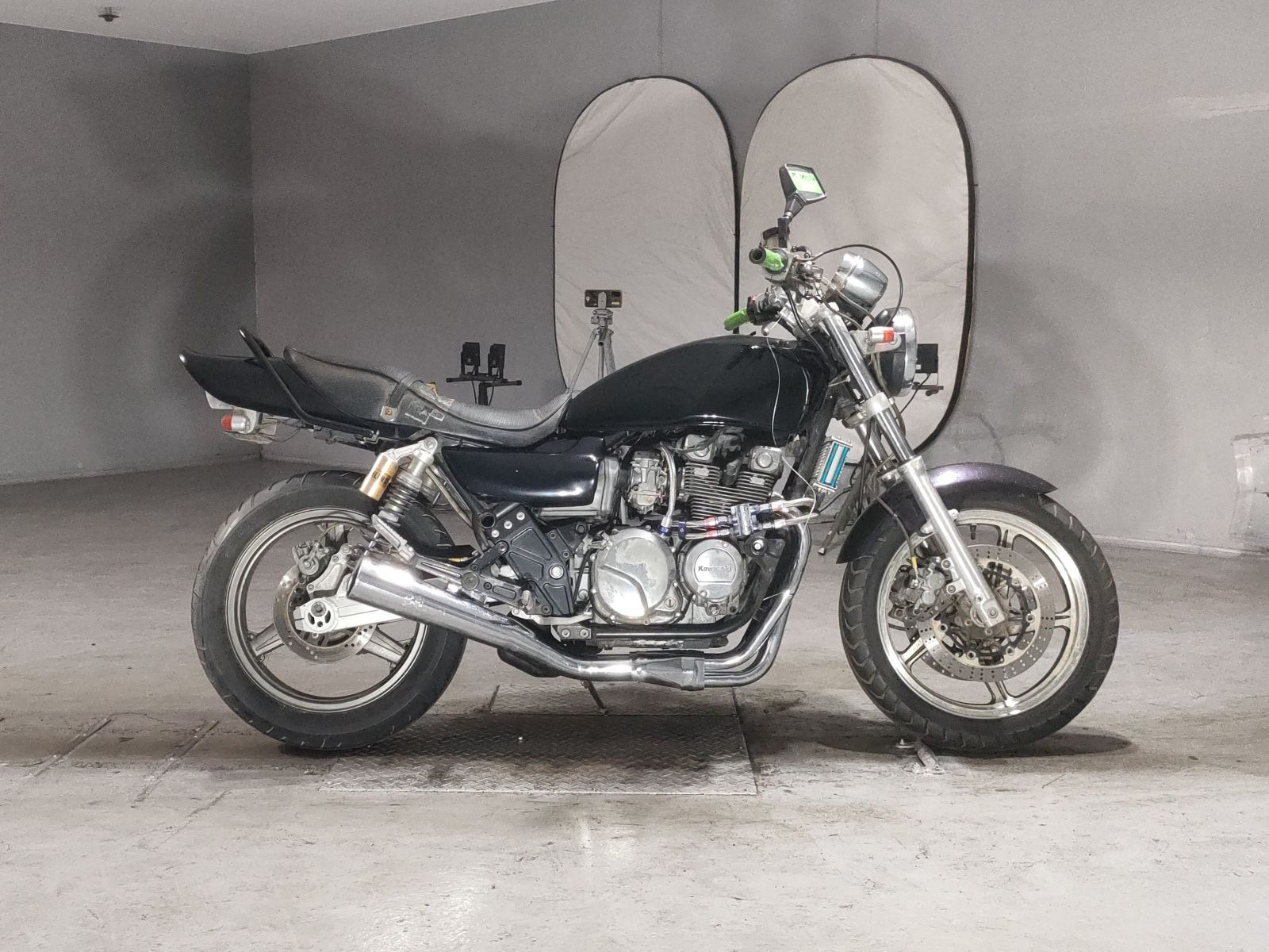 Kawasaki ZEPHYR400