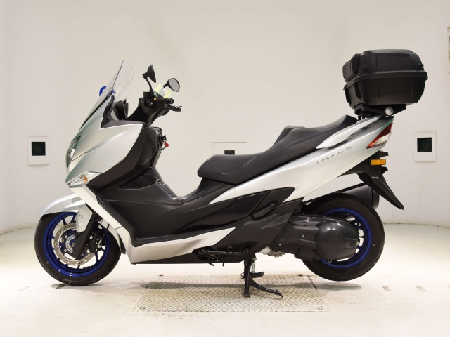 Suzuki BURGMAN 400A