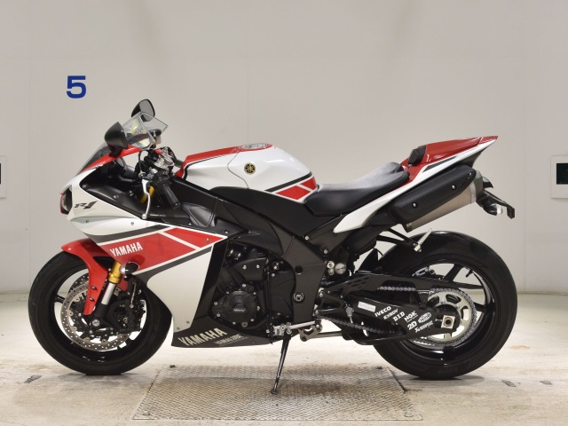 Yamaha YZF-R1