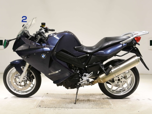 BMW F800ST