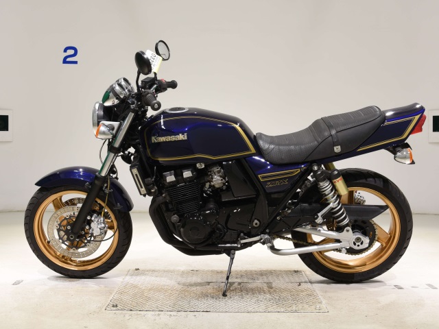 Kawasaki ZRX400