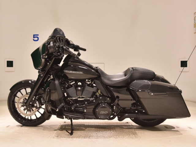 Harley-Davidson Street Glide Special FLHXS1870